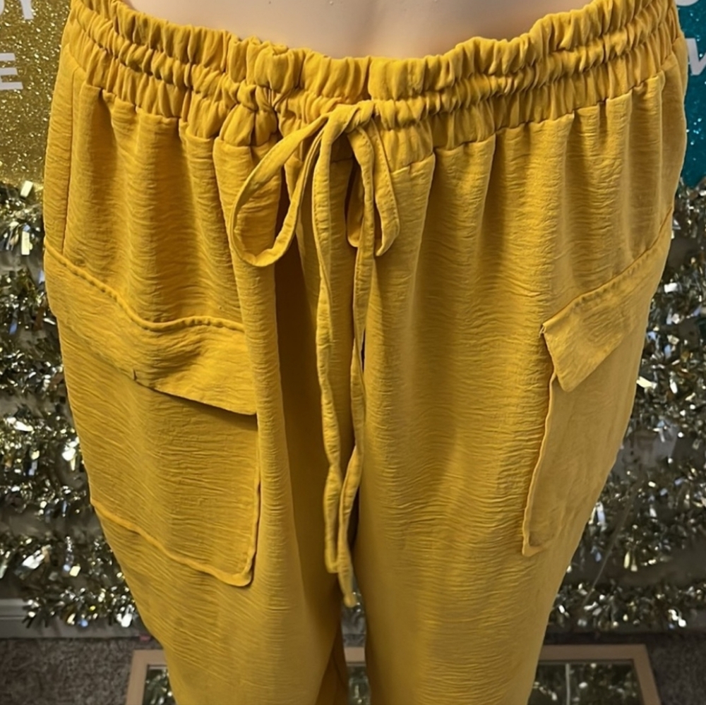 NYCC Pull On Adjustable Waist Button Detail Cargo Ankle Pants, XL, Yellow - Picture 12 of 14
